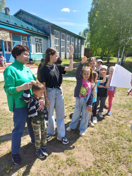 Открытие школьного лагеря.